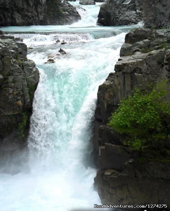 Mighty Waters - Aharbal Water Fall | KasHmiR ExotiCA - Enjoy The HEAVEN on Earth | Image #8/21 | 