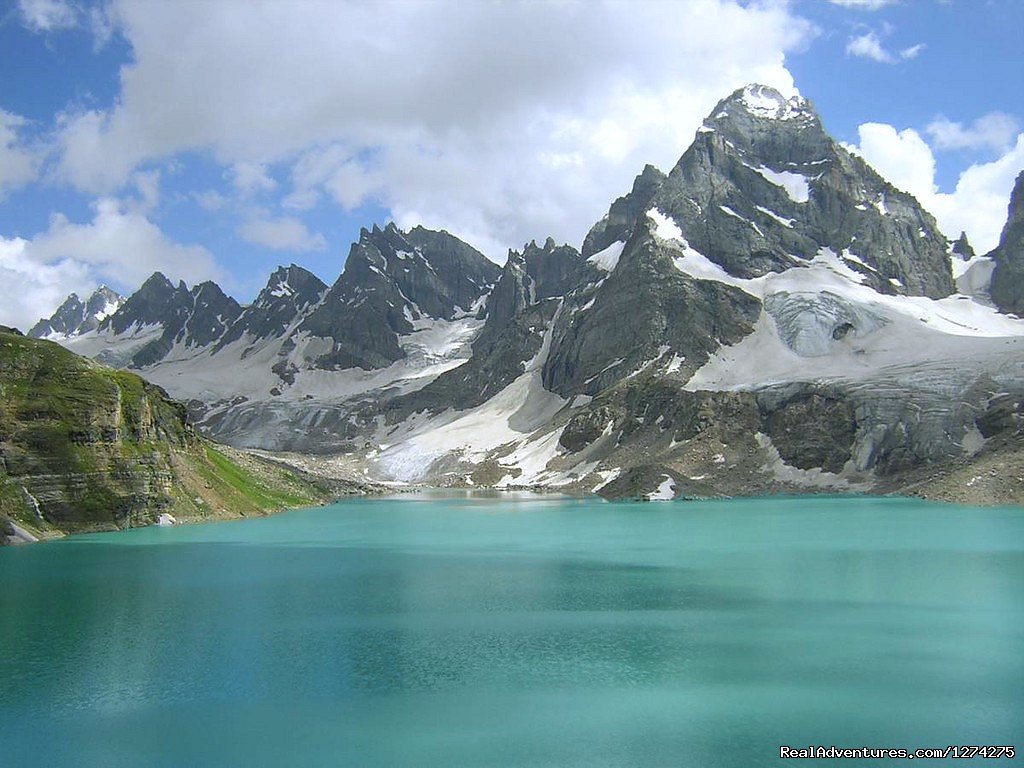 Frozen Paradise - Frozen Lake Gulmarg | KasHmiR ExotiCA - Enjoy The HEAVEN on Earth | Image #9/21 | 