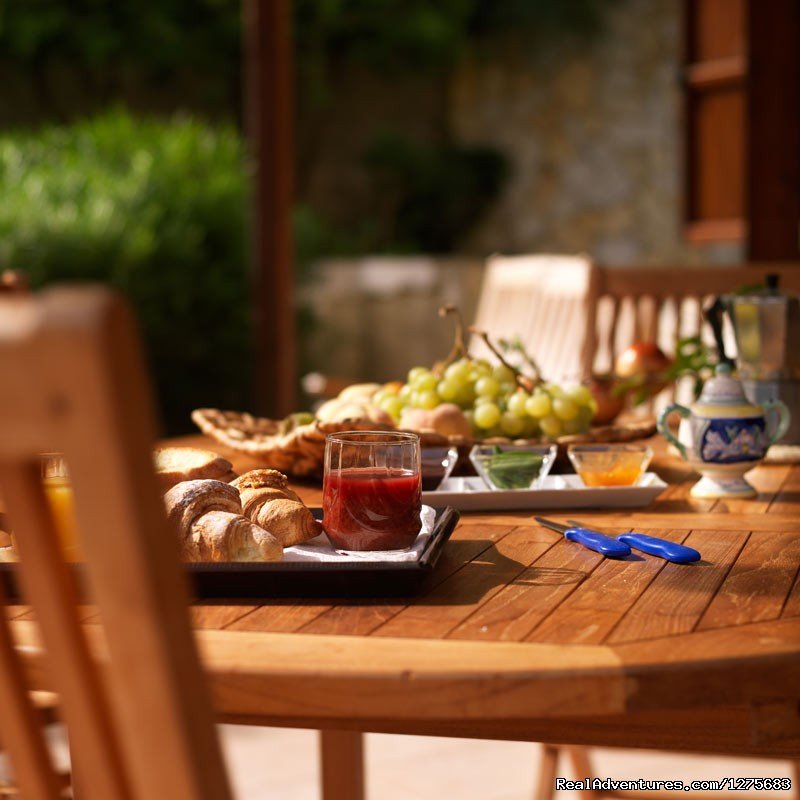 Breakfast | House By The Sea | Image #9/9 | 