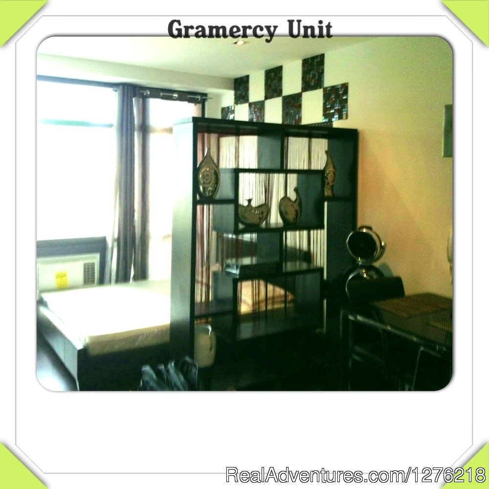 Bed Area w/ queen size bed | Condo For Rent, Gramercy in Century City, Makati | Image #2/21 | 