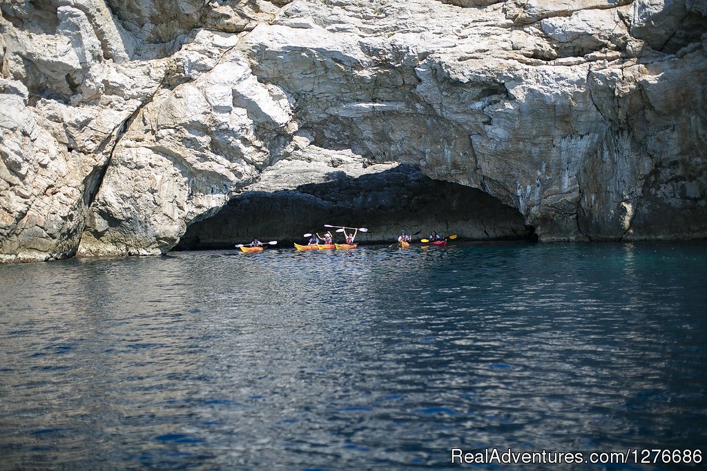 Natural Arch | Croatia Sea Kayaking | Image #19/26 | 