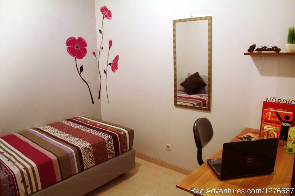 room type 2: 1 Single Bed | Room for Rent In Central Jakarta | Image #5/17 | 