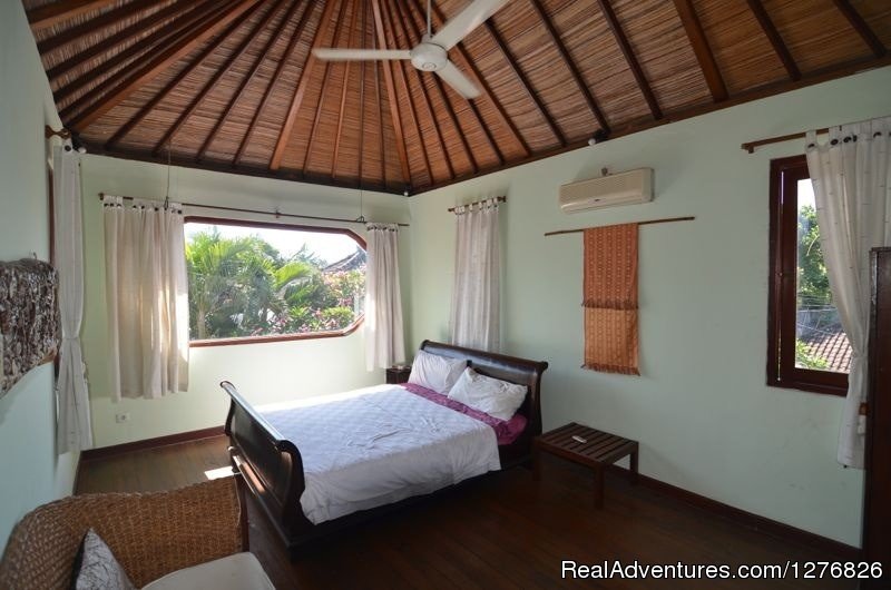 Guest room upstairs | Nice villas in Bali Indonesia | Denpasar, Indonesia | Bed & Breakfasts | Image #1/1 | 