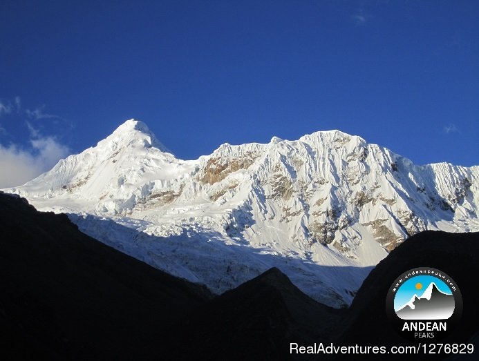 Climbing Mountain Tocllaraju 6034m | Andean Peaks Trekking & Climbing | Image #5/7 | 