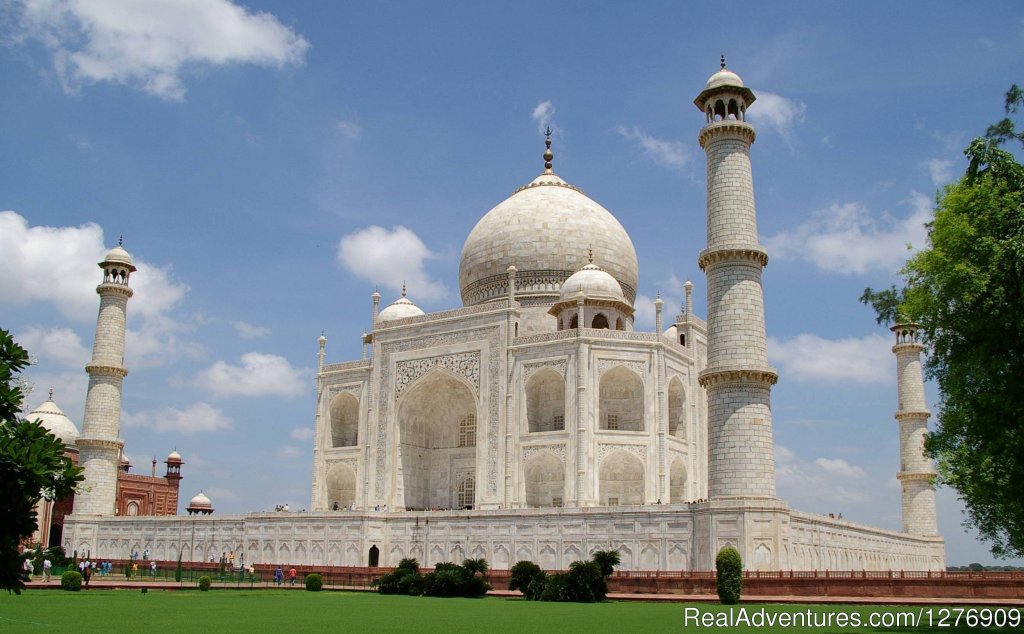 Taj Mahal | Legendary Moto Rides | New Delhi, India | Motorcycle Tours | Image #1/9 | 