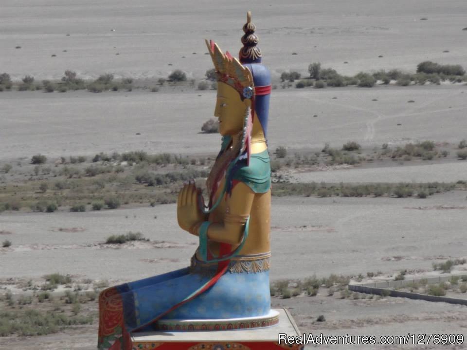 Statue of Buddha | Legendary Moto Rides | Image #2/9 | 