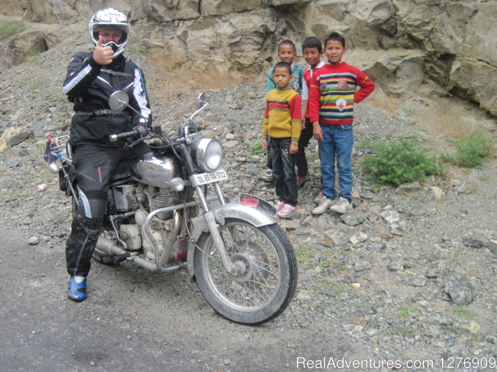 Interact with Locals | Legendary Moto Rides | Image #9/9 | 