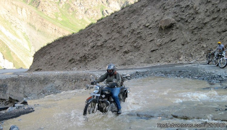 leh and Ladakh Motorcycle tours | Royalbikeriders | Image #2/5 | 