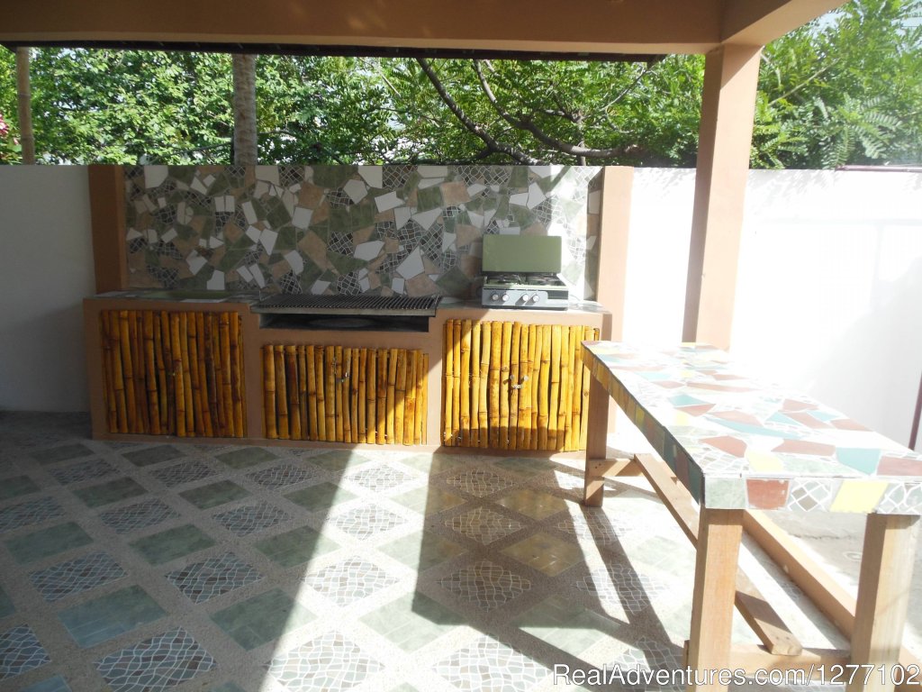 Outdoor Kitchen. | Bungalow by the Sea 'No Longer for Rent.' | Image #20/26 | 
