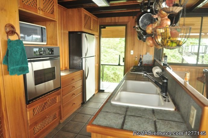 Full gourmet kitchen | Volare-In the heart of adventure in Costa Rica | Image #20/24 | 
