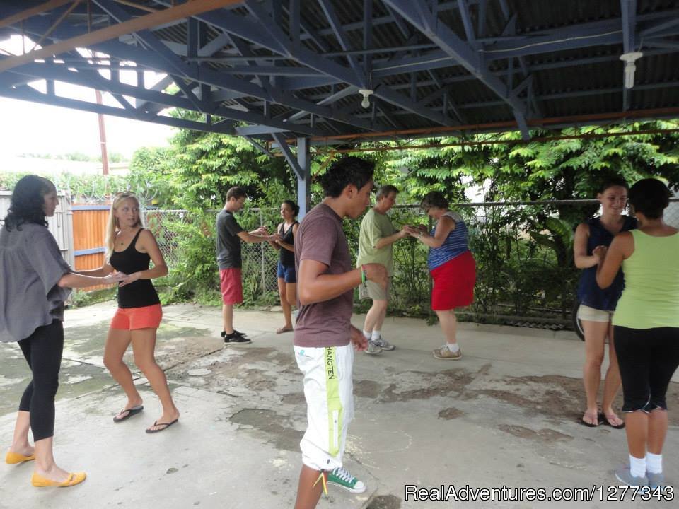 Dance Class | Spanish Immersion Program in Costa Rica | Image #3/7 | 