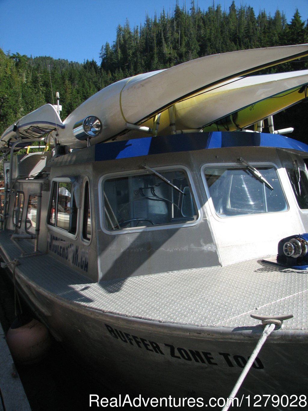 Our Water Taxi. | The Paddlers Inn | Simoom Sound, British Columbia  | Kayaking & Canoeing | Image #1/8 | 