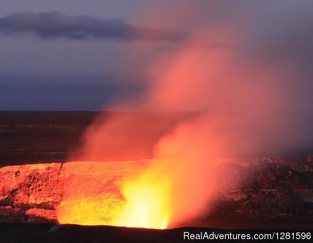 Hawaii Volcanoes National Park | Hike to Active Lava Flows | Image #2/5 | 