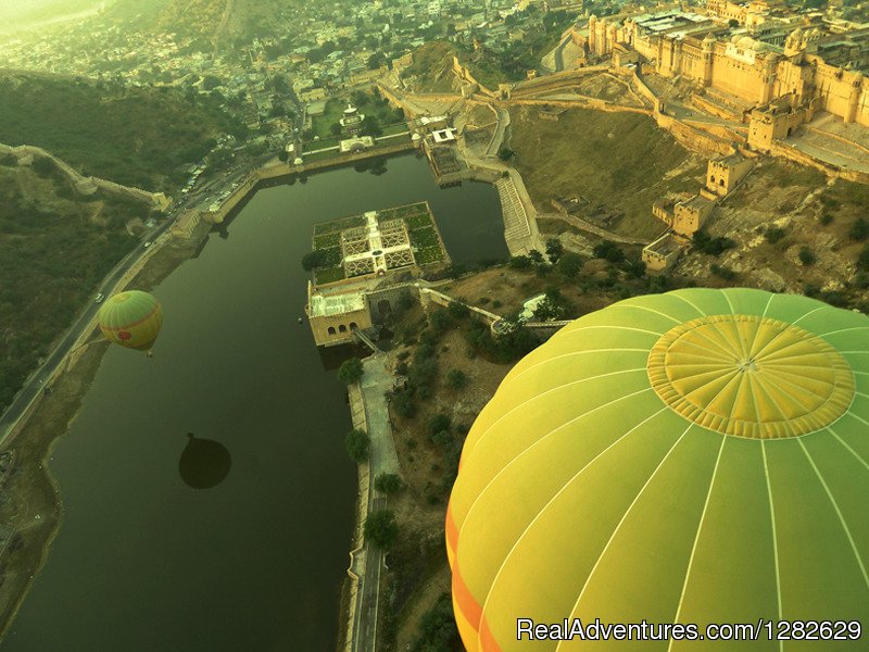 Hot Air Balloon Safari | Image #7/10 | 