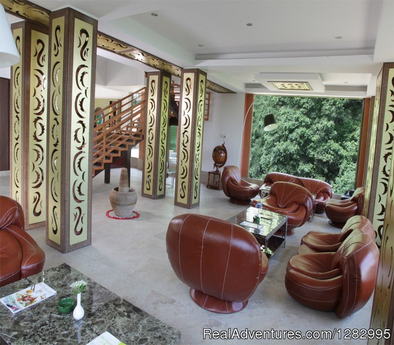 Reception Sitting Area | Aamari Resorts | Image #8/21 | 