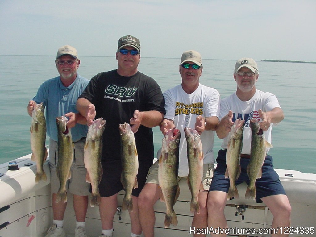 Lake Erie  Walleyes | Trophy Hunter Charter Services Inc. | Image #5/8 | 