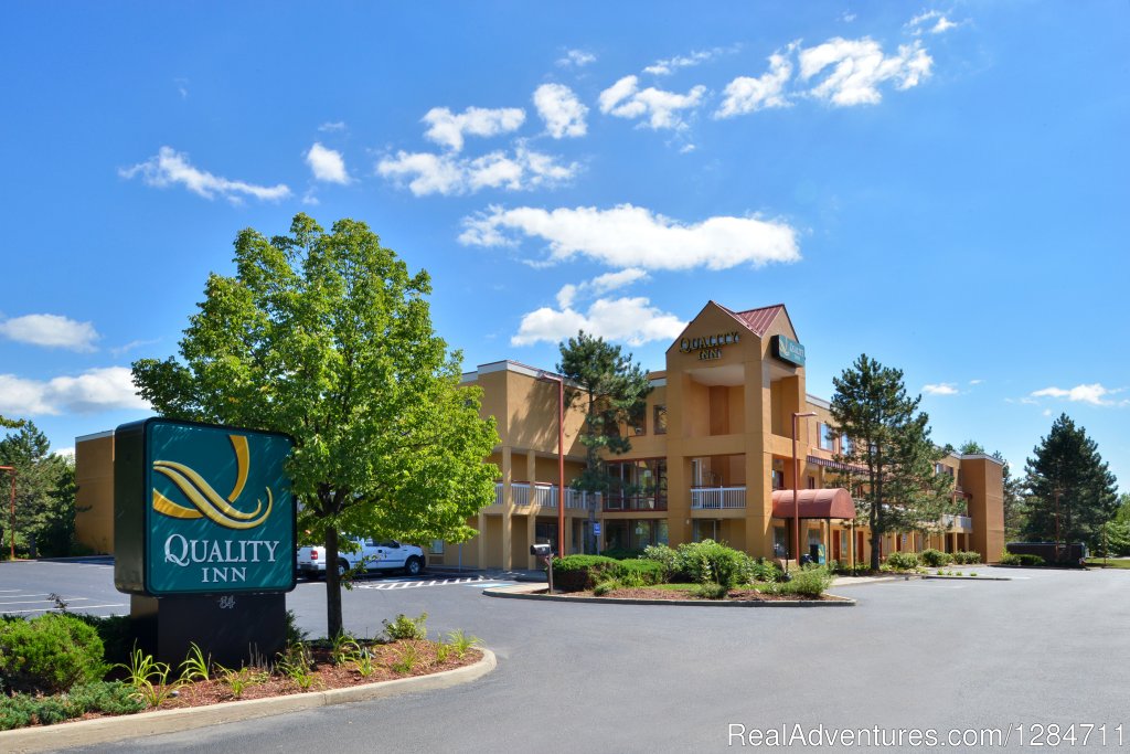 Main Entrance | Pet Friendly Accommodations Quality Inn Colchester | Colchester, Vermont  | Hotels & Resorts | Image #1/4 | 