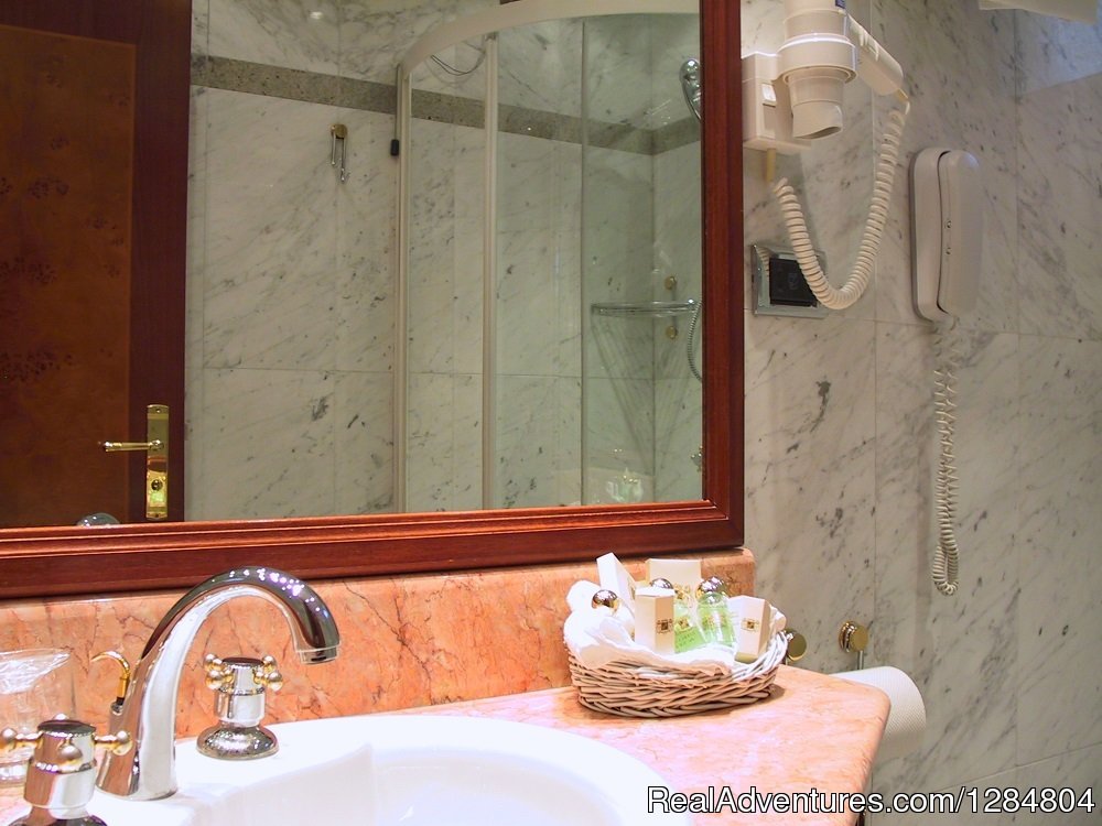Hotel President Croatia-Zadar-bathroom | Hotel President Croatia Zadar-Luxury Hotel | Image #6/13 | 