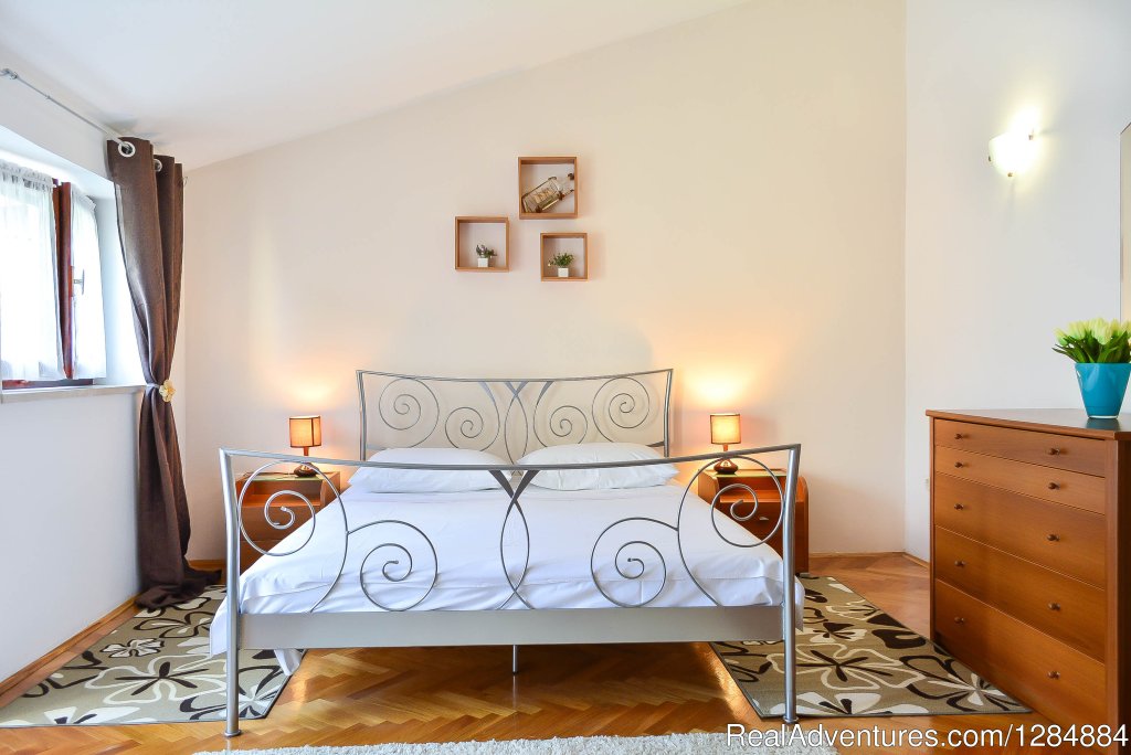 Beautiful apartment in Veli Varos | Split, Croatia Vacation Rentals | Image #6/6 | 