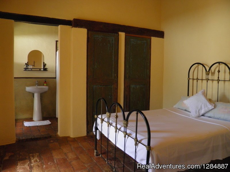 Room 1 | Hostal Casa Brisas de Alameda | Image #2/4 | 