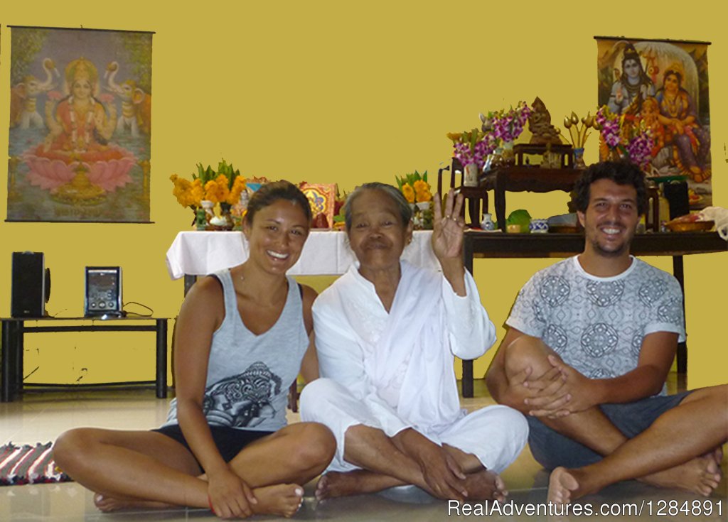 Spiritual Healing Session | Suryamuni Healing Center | Image #6/20 | 
