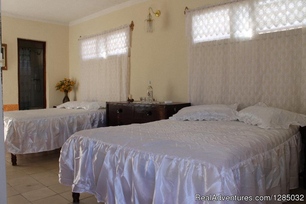 Room | Hostal Don Vivas in Trinidad, Cuba | Image #3/6 | 