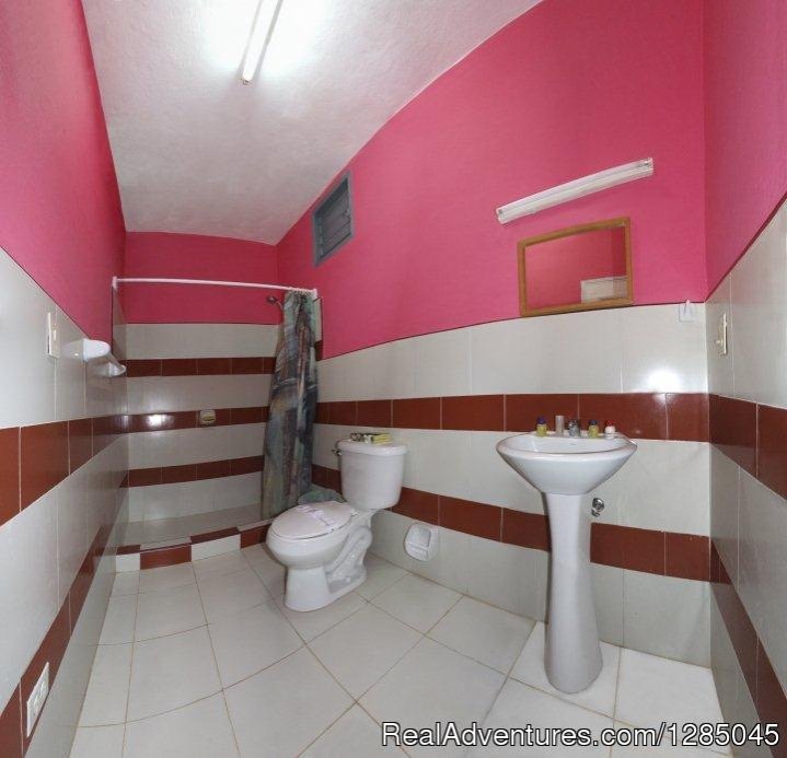 Bathroom 2 | Hostal Calzada del Sol | Image #5/7 | 