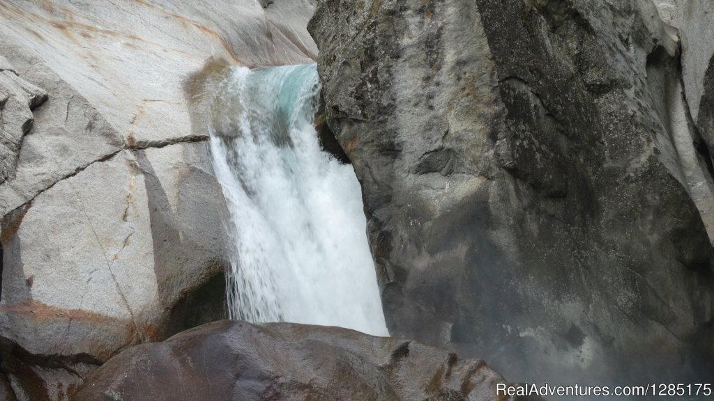 Waterfall | Adventure in Indian Himalayas | Image #2/16 | 