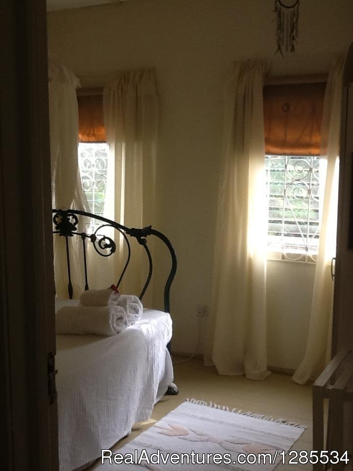 Queen bed | A Peace of Paradise in Beautiful St. Lucia | Image #2/11 | 