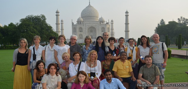 Travel Agent in Delhi Photo