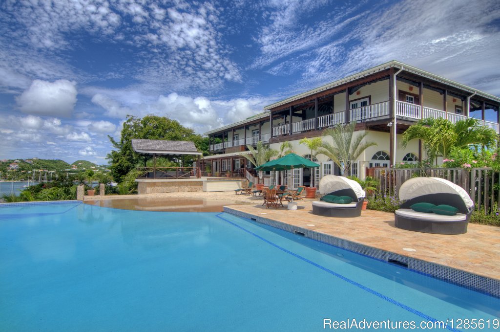 Grand Infinity Pool | GrenadaBnB - Luxury Waterfront Villa | Image #2/13 | 
