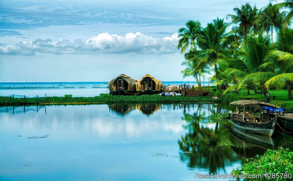 Kerala Best Tour package | Relax in Kerala|Best Travel Packages in Kumarakom | Image #3/3 | 
