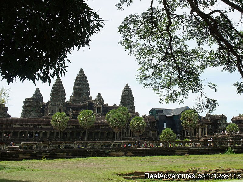 Angkor Wat Temple 2 | Cambodia Private Tour Packages | Image #2/12 | 