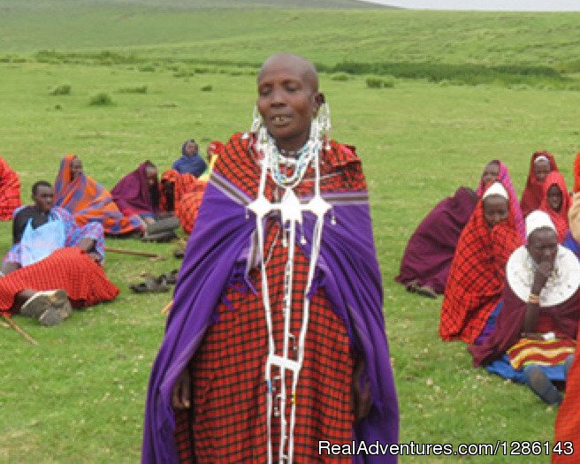 Maasai lady asking for family planning | Safari, Maasai Development Project | Image #10/13 | 