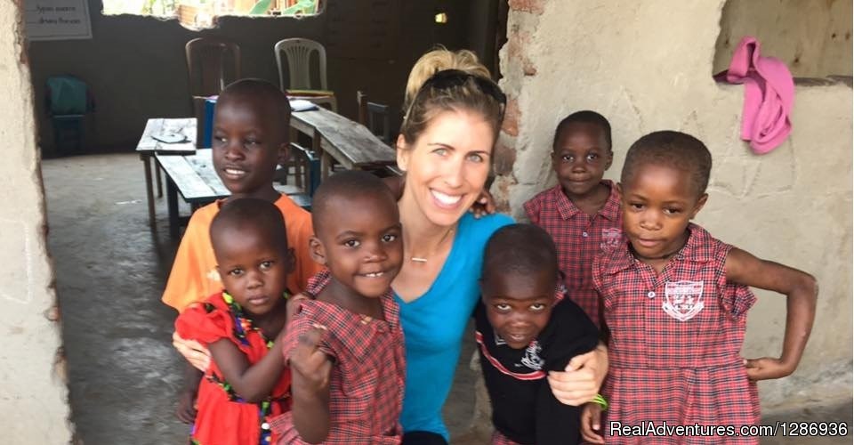 Volunteer With Children | Beacon of Hope Uganda | Kampala, Uganda | Sight-Seeing Tours | Image #1/3 | 