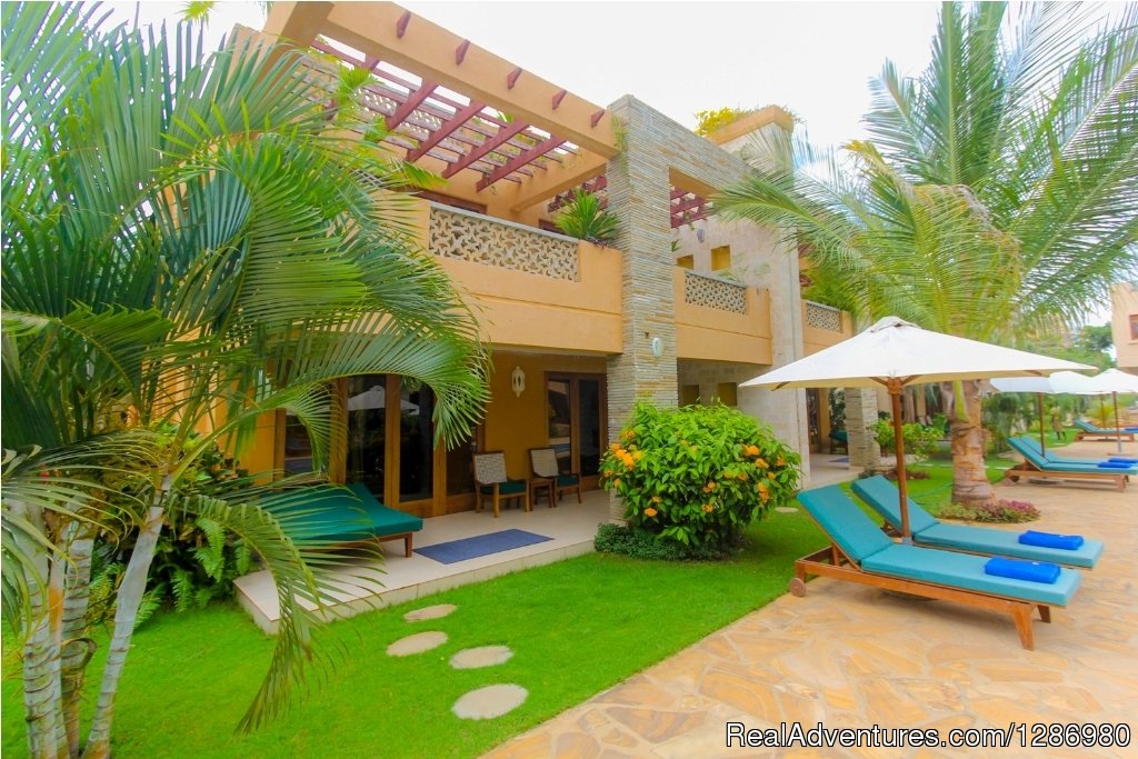 Exterior Villa Mandhari Diani | Villa Mandhari Diani Beach- Luxury Villas | Image #2/5 | 