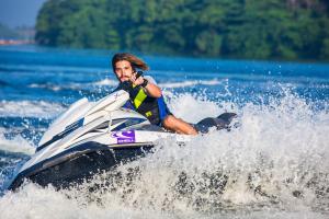 Rent Jet Skis for only $150.00 a day | Red Oak, Texas | Water Skiing & Jet Skiing