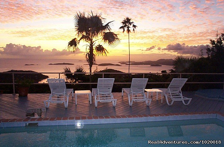 Peaceful Sunset | Cloud Nine, Panoramic Views of Oceans and Islands | Image #3/24 | 