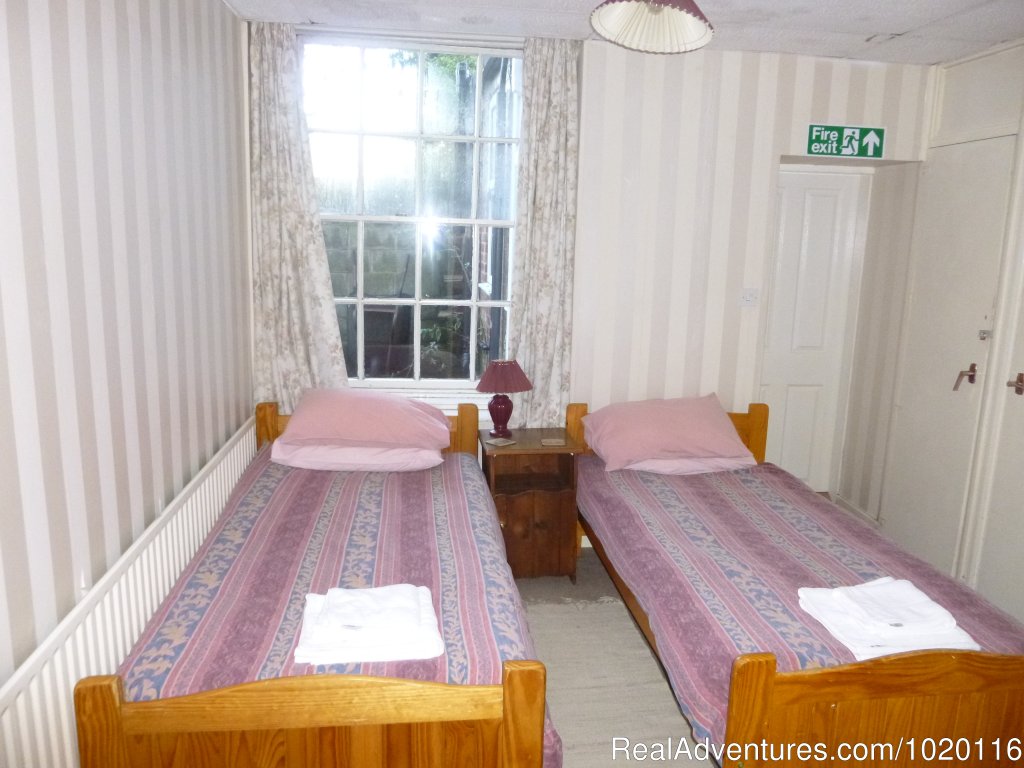 Old Chapel - twin bedroom | Derbyshire Holidays | Image #16/16 | 