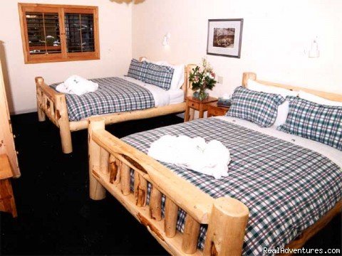 Small family room | Whistler: Cedar Springs Bed and Breakfast Lodge | Image #4/4 | 