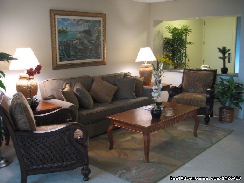 Living Room | Cliff's Honeymoon Condo Princeville, Kauai, Hawaii | Image #4/23 | 