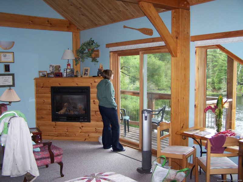 Sunny Rock Bed & Breakfast, Suites with Steam Showers | Sunny Rock Bed & Breakfast Haliburton Highlands ON | Image #17/23 | 