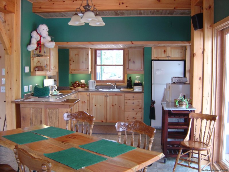 Sunny Rock Bed and Breakfast, Guest Kitchenette,frig & BBQ | Sunny Rock Bed & Breakfast Haliburton Highlands ON | Image #21/23 | 