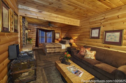 Sherwood Forest B&B, Log Cabin Suite | Sherwood Forest Bed and Breakfast | Image #3/19 | 