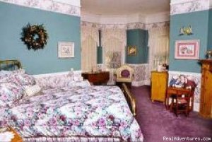 Grey Gables Bed & Breakfast Inn | Sutter Creek, California Bed & Breakfasts | Crystal Bay, Nevada