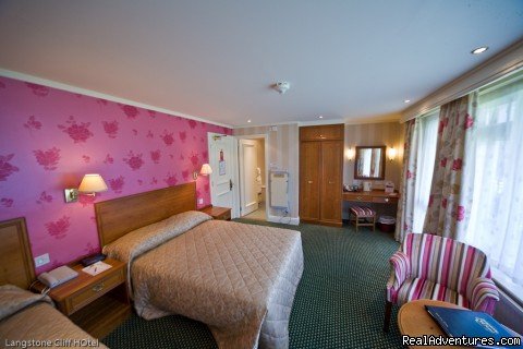 Hotel Bedroom at the Langstone Cliff Hotel | Langstone Cliff Hotel, Dawlish Warren, Dawlish | Image #4/21 | 