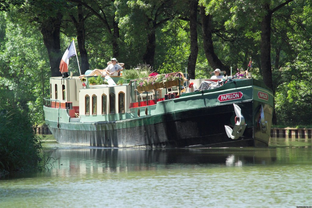 Cruising the Canals | Barge Vacations  | Image #3/5 | 