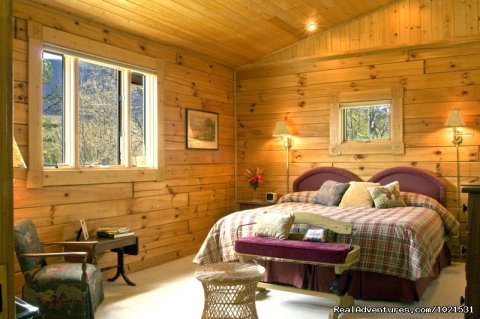 Equestrian Room at Iron Mountain Inn B&B | Image #11/20 | Romantic or Family Vacation in the Mountains