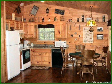 Luxury Log Cabin Rentals with Hot Tub | Image #10/19 | 