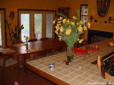 Common meeting room | Ocoee Mist Farm B&B and Llama Trekking | Image #3/3 | 